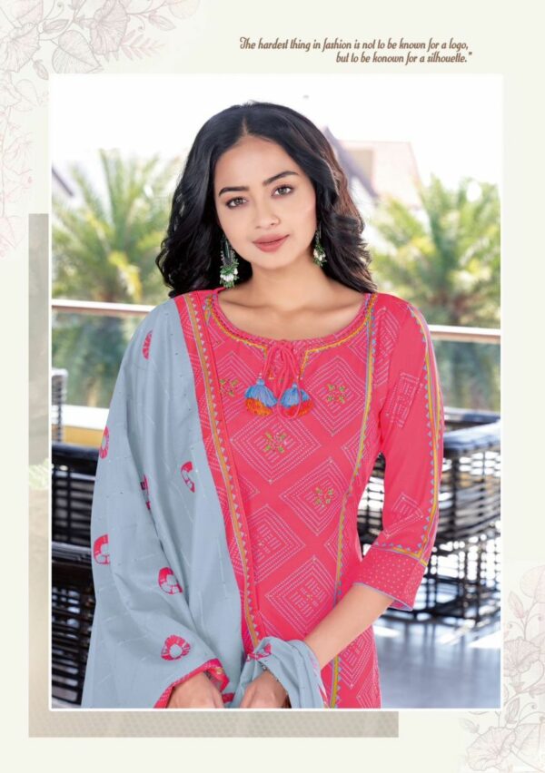 thumbs MITTOO GLAMOUR STYLE MUSLINE READYMADE KURTI WHOLESALER IN SURAT. 4.jpg