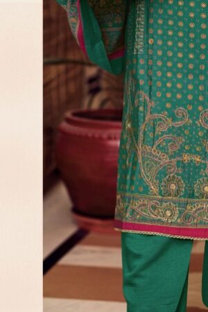 MUMTAZ ARTS MANNAT VISCOSE DIGITAL PRINT SUITS 1.jpg