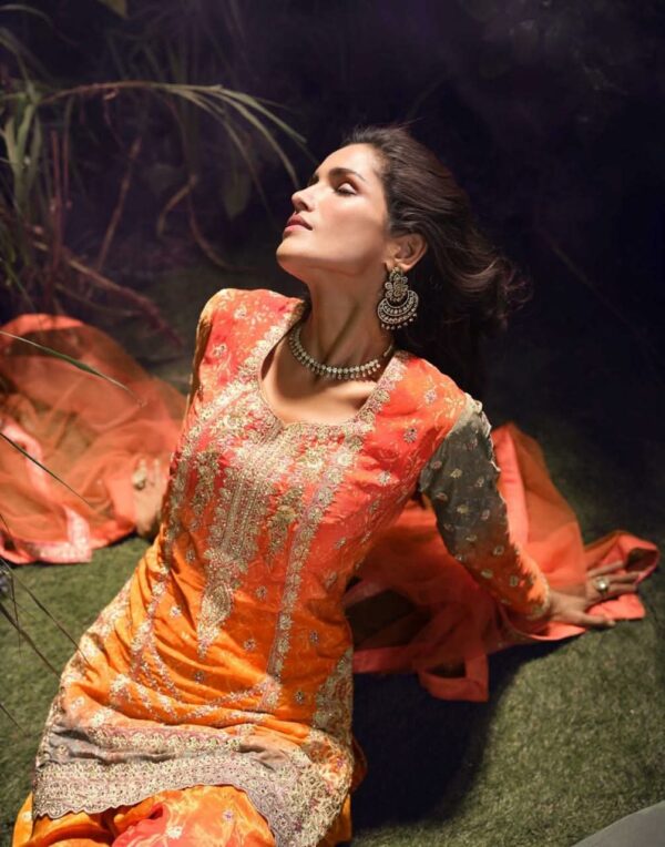 SAYURI DESIGNER CARNIVAL SINGLE ONLY AT REHMAT BOUTIQUE (4)