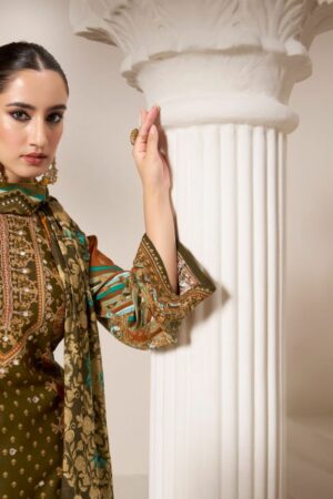 ZULFAT AAYAT VOL 9 PURE VISCOSE HANDWORK SUITS 10.jpg