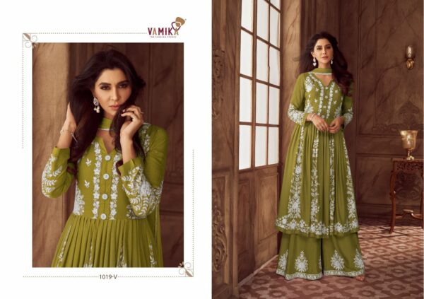 VAMIKA LAKHNAVI VOL 4 HIT SERIES RAYON KURTI SUPPLIER 5.jpg