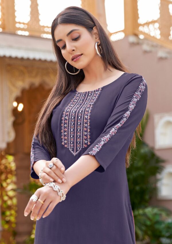 WOOGLEE BARBELLA VOL 13 HEAVY RAYON KURTIS 9.jpg