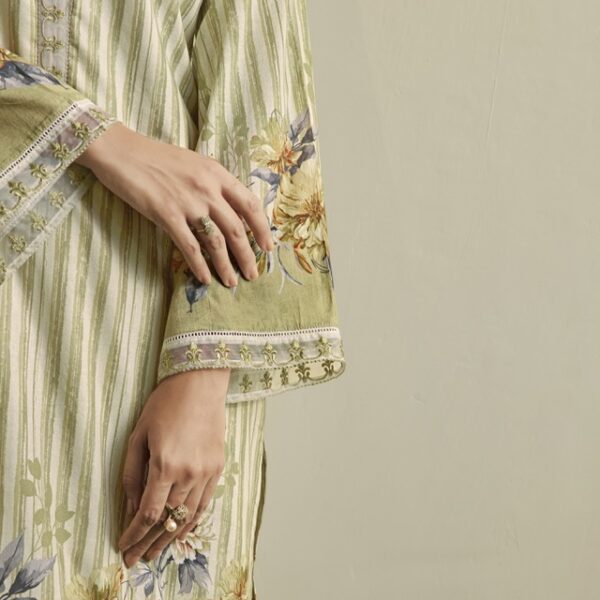 KIMORA SOHNI FLORA PURE LAWN PRINTED SUITS 10.jpg