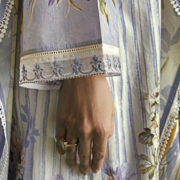 KIMORA SOHNI FLORA PURE LAWN PRINTED SUITS 3.jpg