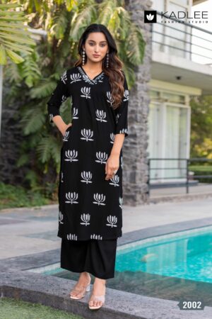 KADLEE PREETKALA Rehmat Boutique  KADLEE PREETKALA KURTI WHOLESALER SURAT 5.jpg