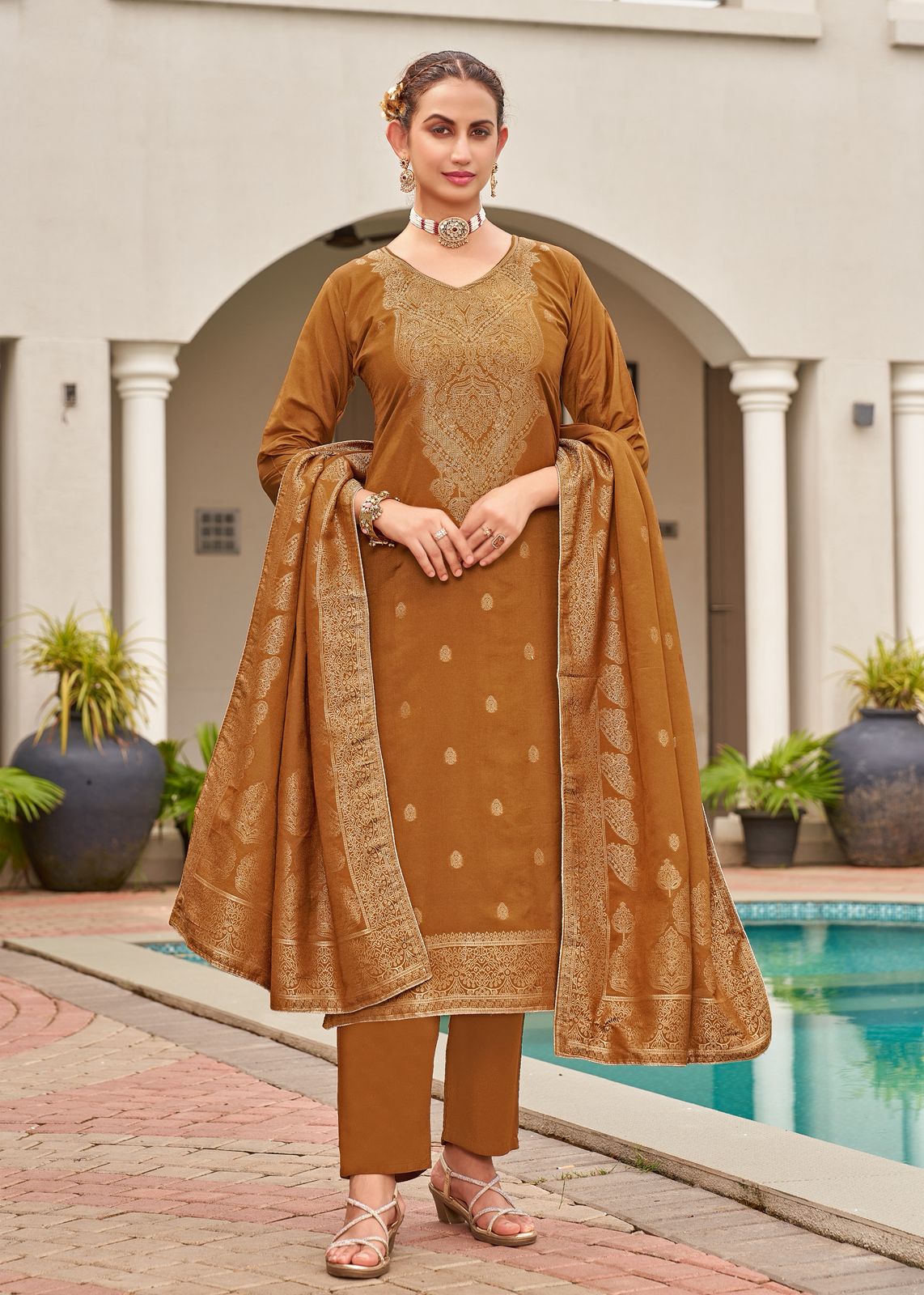 ALOK SUITS SARGUN Rehmat Boutique ALOK SUITS SARGUN ALOK SUITS SARGUN Rehmat Boutique ALOK SUITS SARGUN WHOLESALE PRICE SURAT 4.jpg