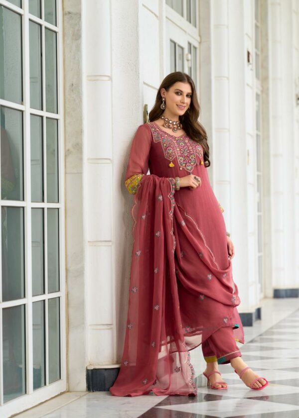 PRM LEANA Rehmat Boutique PRM LEANA PRM LEANA WHOLESALE PRICE SURAT 6.jpg