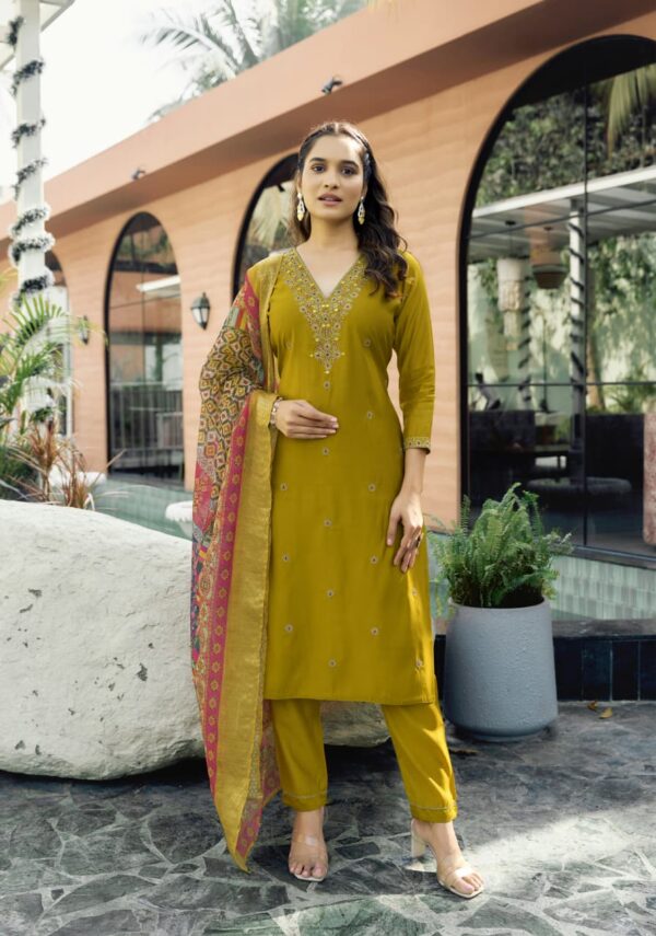 OSSM RANGAT KURTI WHOLESALER SURAT 4.jpg