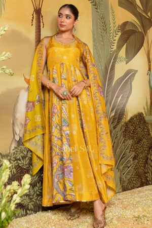 Home Rehmat Boutique Buy Ethnic Suits Online for Weddings 18 2.jpg