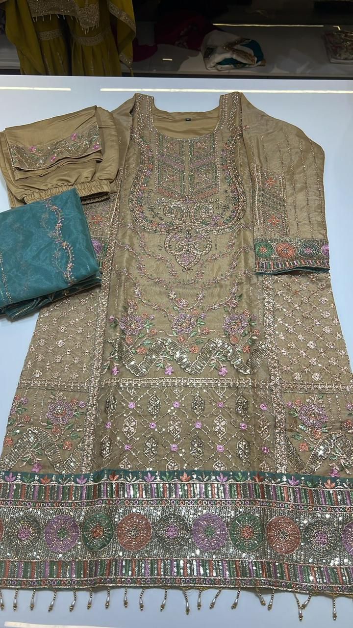 ₹1225 Pcs : 4 DEEPSY SUITS D-2237 PAKISTANI SUITS WHOLESALER 0 53 Rehmat Boutique ₹1225 Pcs : 4 DEEPSY SUITS D-2237 PAKISTANI SUITS WHOLESALER 0 53 DEEPSY SUITS D 2237 PAKISTANI SUITS WHOLESALER 5.jpg