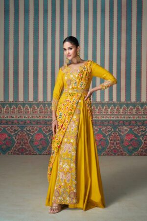 SAYURI DESIGNER ETHNIC DESIGNER WEAR GOWN 3.jpg