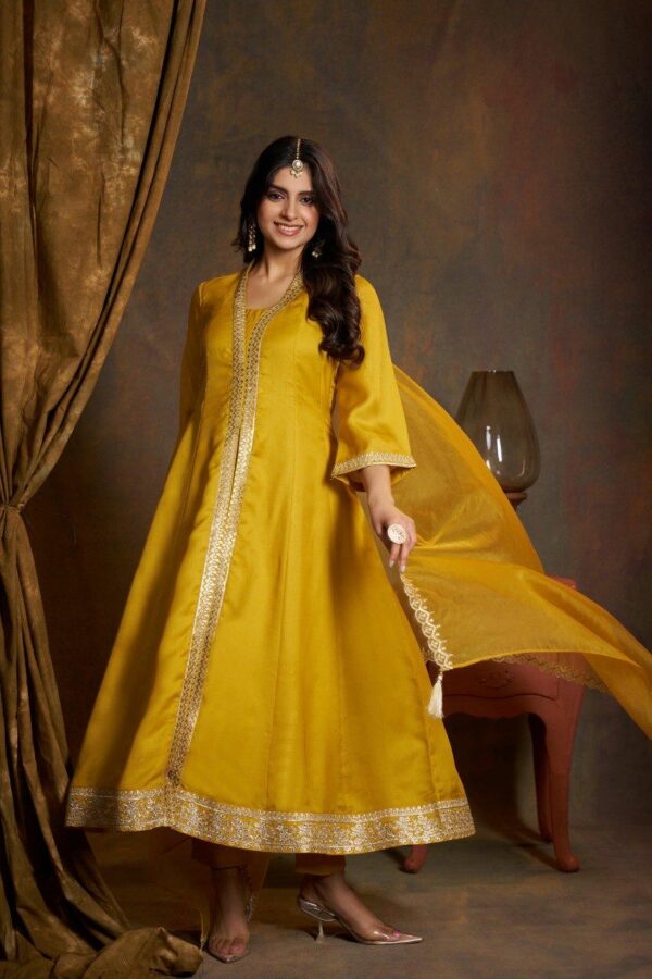 VAZI FASHION ROSHNI READYMADE KURTI 3.jpg