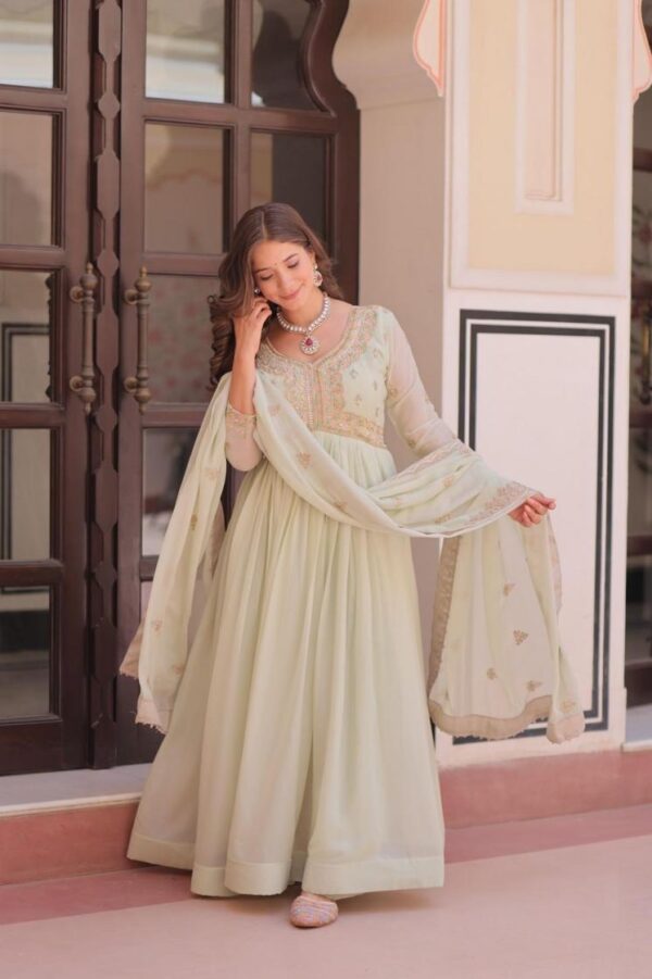 lw 9298 star georgette readymade classic gown with dupatta Rehmat Boutique lw 9298 star georgette readymade classic gown with dupatta lw 9298 star georgette readymade classic gown with dupatta Rehmat Boutique